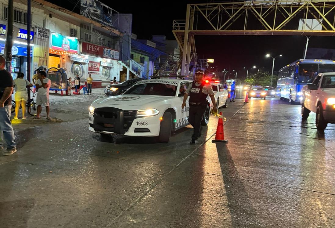 Taxi le quita la vida a adulta mayor en Tihuatlán