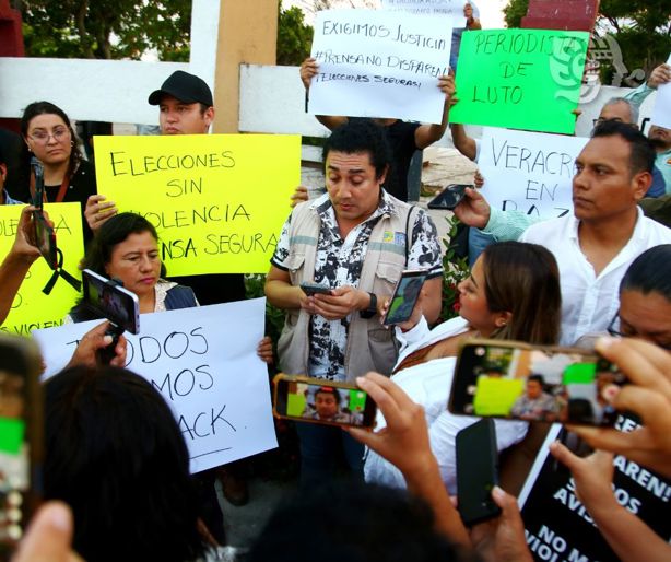 ¡Ni una periodista menos, no más violencia política!, APEC protesta en memoria de la compañera Avisack Douglas
