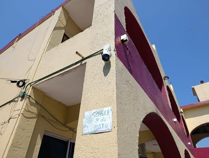 Fortalecen vigilancia en Palacio Municipal de Las Choapas; acusan acoso policiaco a ciudadanos