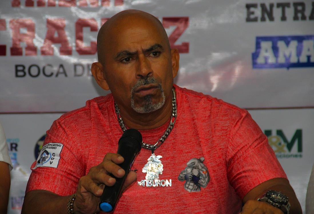 Presentan Mister Tiburón 2025 con una buena causa
