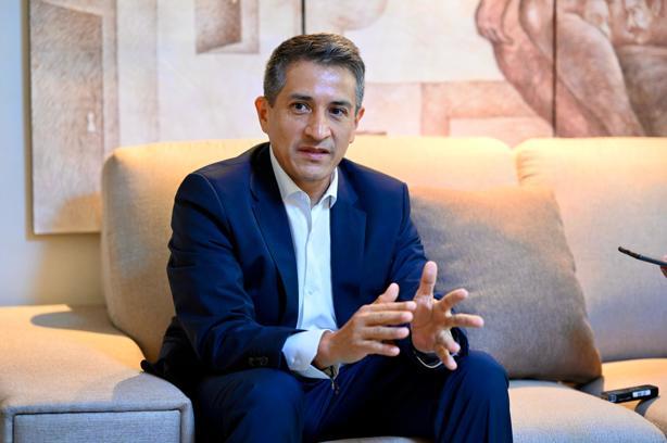Octavio Ramos lidera evaluación para magistrados en materia administrativa