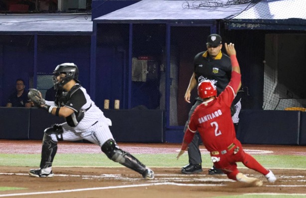 El Águila de Veracruz pierde la serie ante Oaxaca en el estadio Vasconcelos