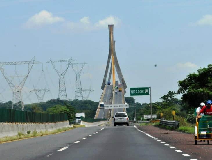 Mantenimiento en Puente Coatzacoalcos II genera tráfico lento ¿cuál es la vía alterna?