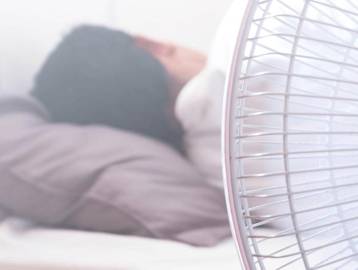 Ola de calor: esta es la manera correcta de utilizar el ventilador para dormir
