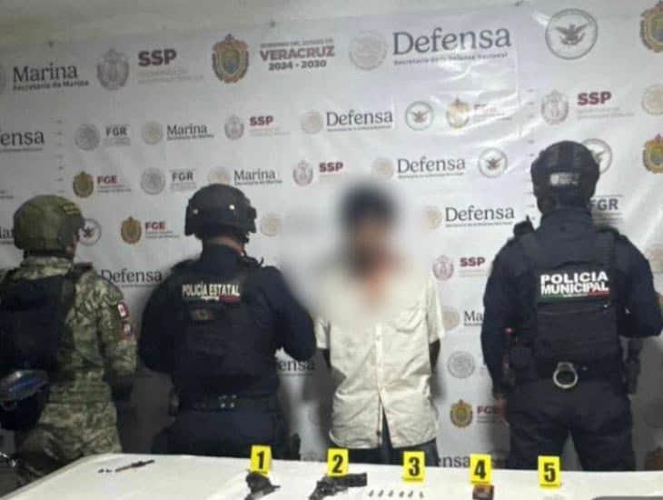 Identifica FGE a sujeto detenido durante mitin de candidato de MC en Las Choapas