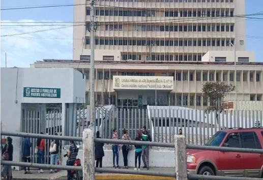 Se lanza paciente desde segundo piso del IMSS de avenida Cuauhtémoc en Veracruz