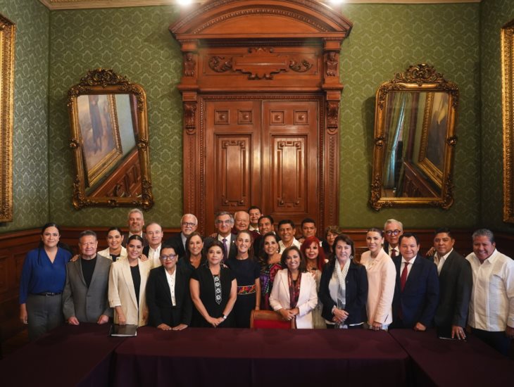 Rocío Nahle asiste a reunión para abordar avances del programa IMSS-Bienestar