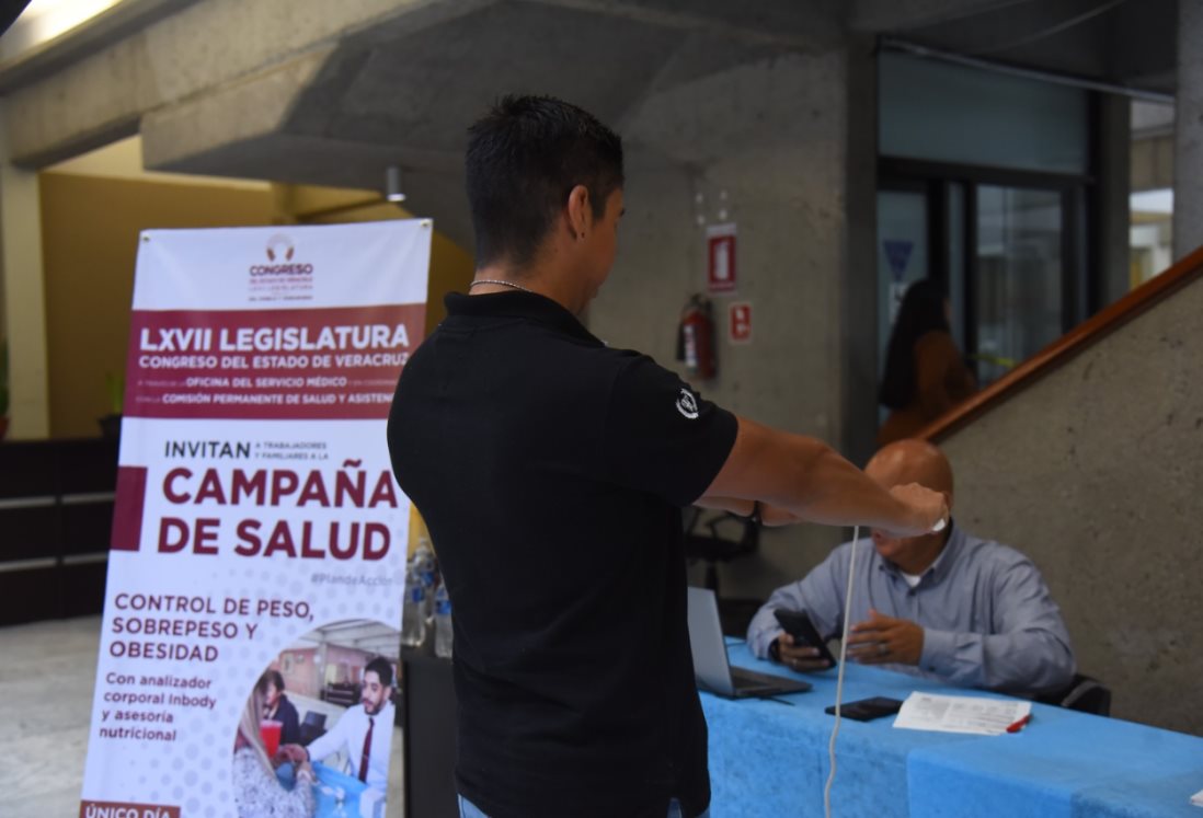 Realiza Congreso jornada médica de control de peso