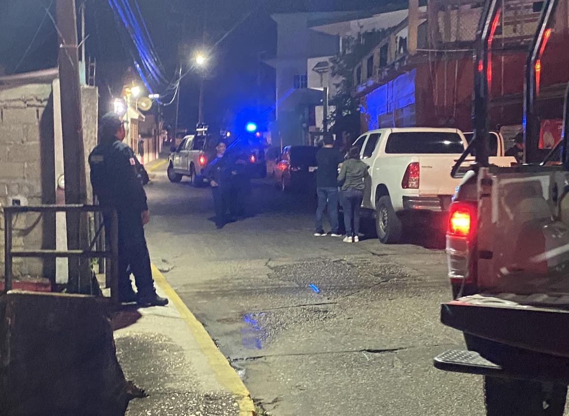 Presunto punto de venta de drogas fue cateado en Agua Dulce