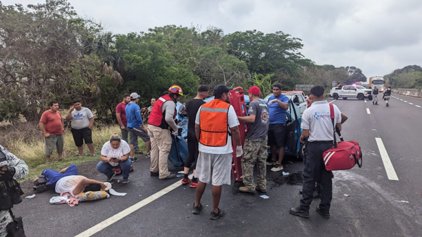 Accidente en La Mancha deja un muerto y cinco heridos en carretera Matamoros-Puerto Juárez