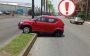 Auto sin freno de mano termina en camellón del Boulevard Córdoba-Peñuela (+Video)