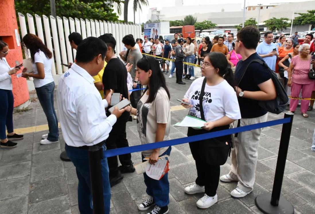 El 27 de mayo 2 mil estudiantes harán el examen de admisión a la UV 2025 en línea