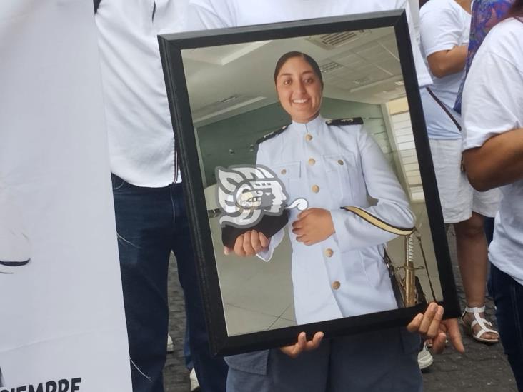 En Xalapa, honores para América Yamilet; aseguran que no fue accidente su muerte (+VIDEO)