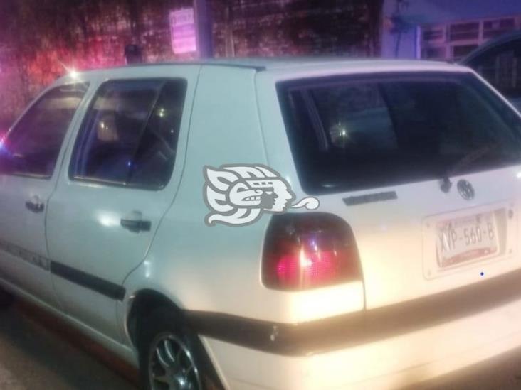 Lo detienen por robo de auto en Orizaba; lo ligan con banda delictiva de Puebla