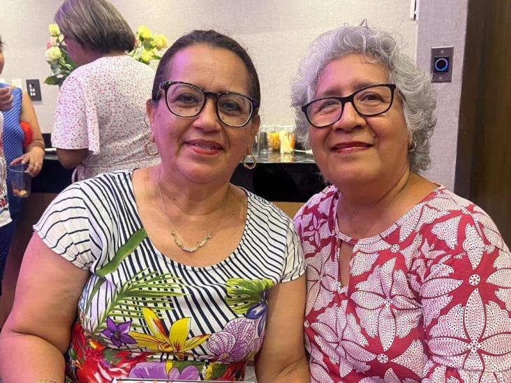 Realizan con éxito el Círculo Rosa de MUAC del mes de mayo