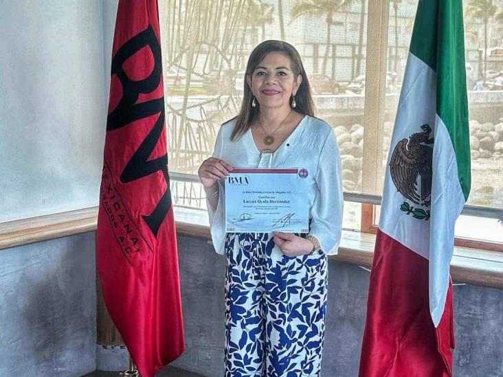 Integrantes de la Barra Mexicana de Abogados Capítulo Veracruz reciben certificaciones