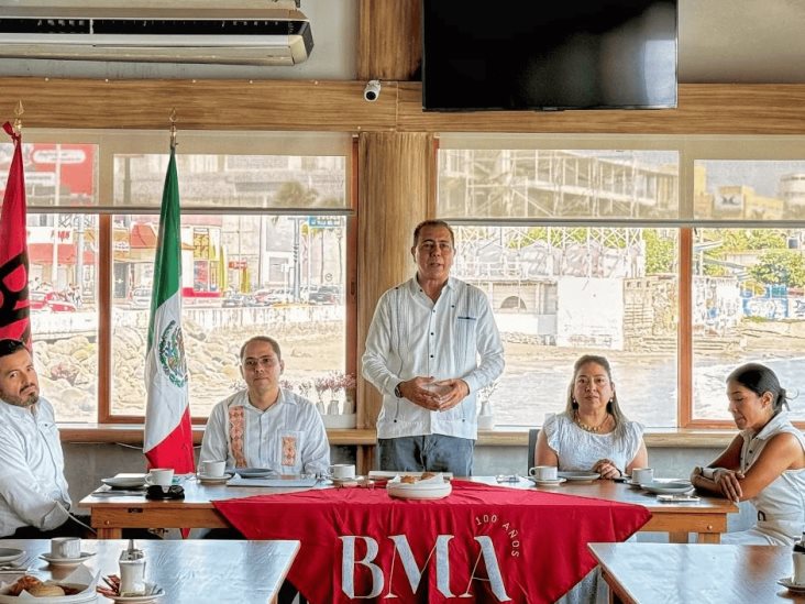 Integrantes de la Barra Mexicana de Abogados Capítulo Veracruz reciben certificaciones