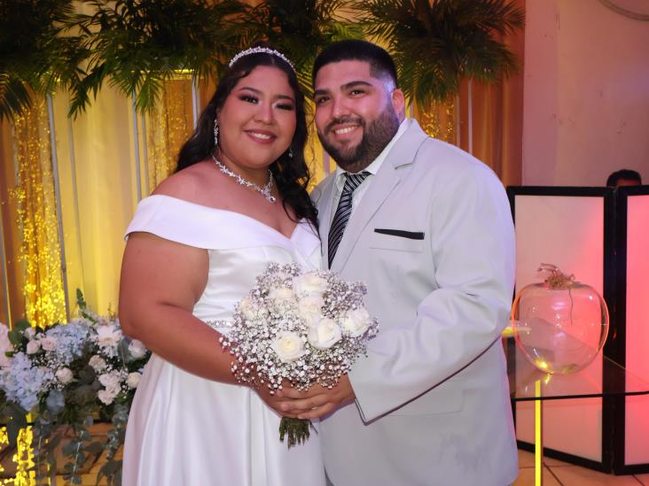 Milton Omar Nava Marín y Lissette Olivares Aguilar contraen matrimonio
