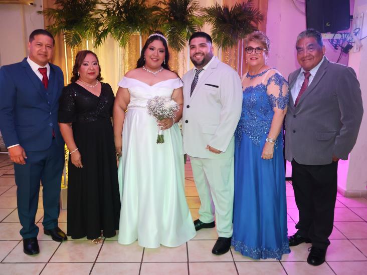 Milton Omar Nava Marín y Lissette Olivares Aguilar contraen matrimonio