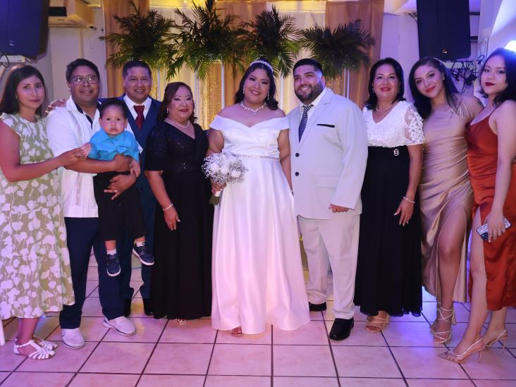 Milton Omar Nava Marín y Lissette Olivares Aguilar contraen matrimonio