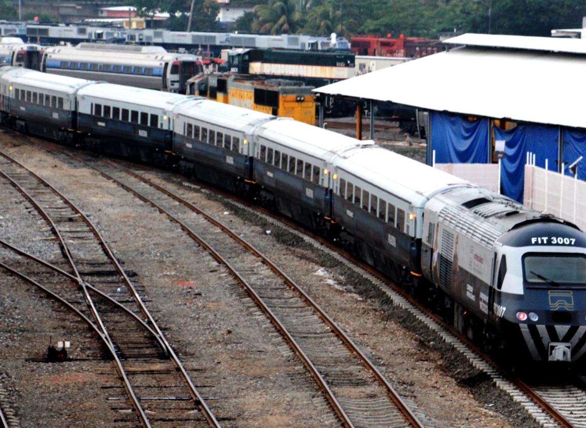 Tren Interoceánico: así son las locomotoras y vagones que llegaron a Coatzacoalcos