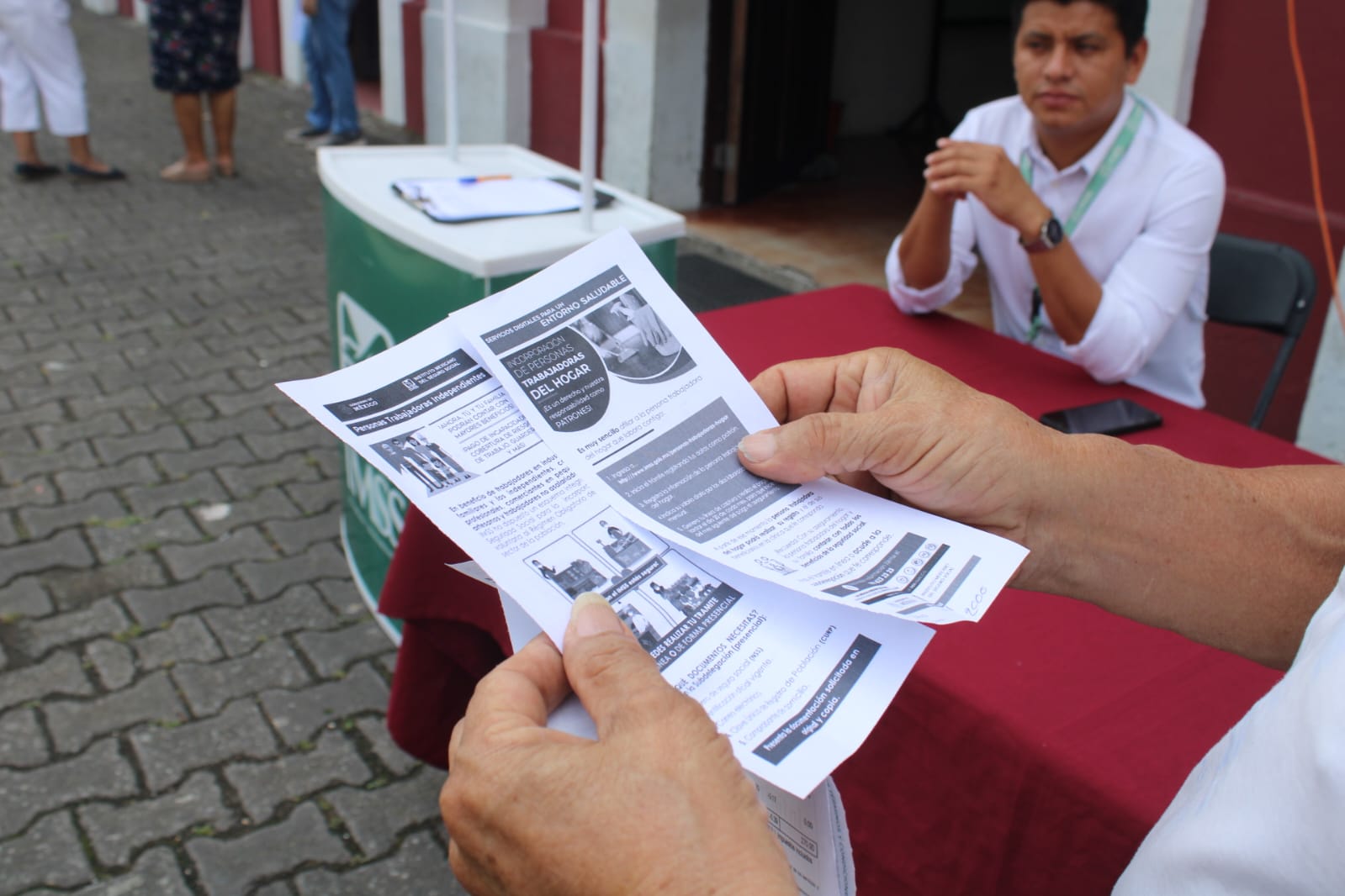 IMSS invita a comerciantes y trabajadores independientes a asegurarse