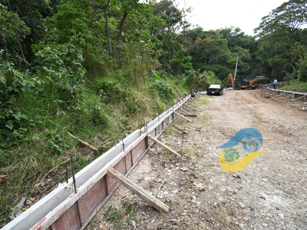 Antigua estación de ferrocarril de Zimpizahua, en peligro de daños por obra cercana