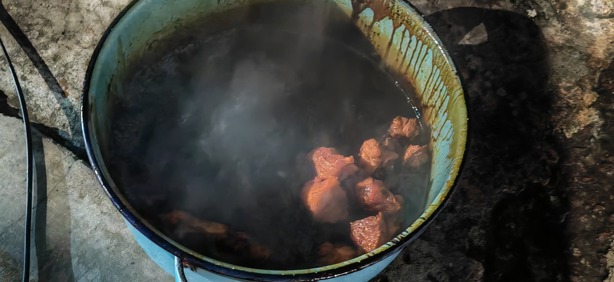 Nube de humo desata movilización en avenida Ruiz Cortines de Xalapa; era carne olvidada