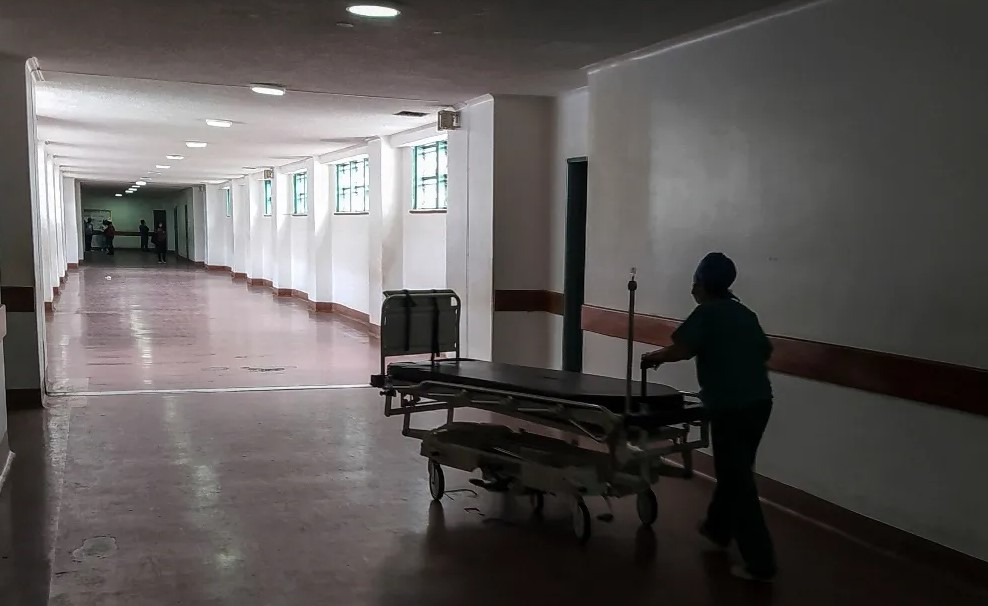 ¿Cómo operan los hospitales cuando hay apagones masivos? Esto debes saber