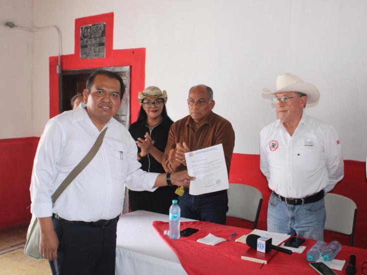 CNC destituye a líder regional en Misantla; Fernando Hernández asume