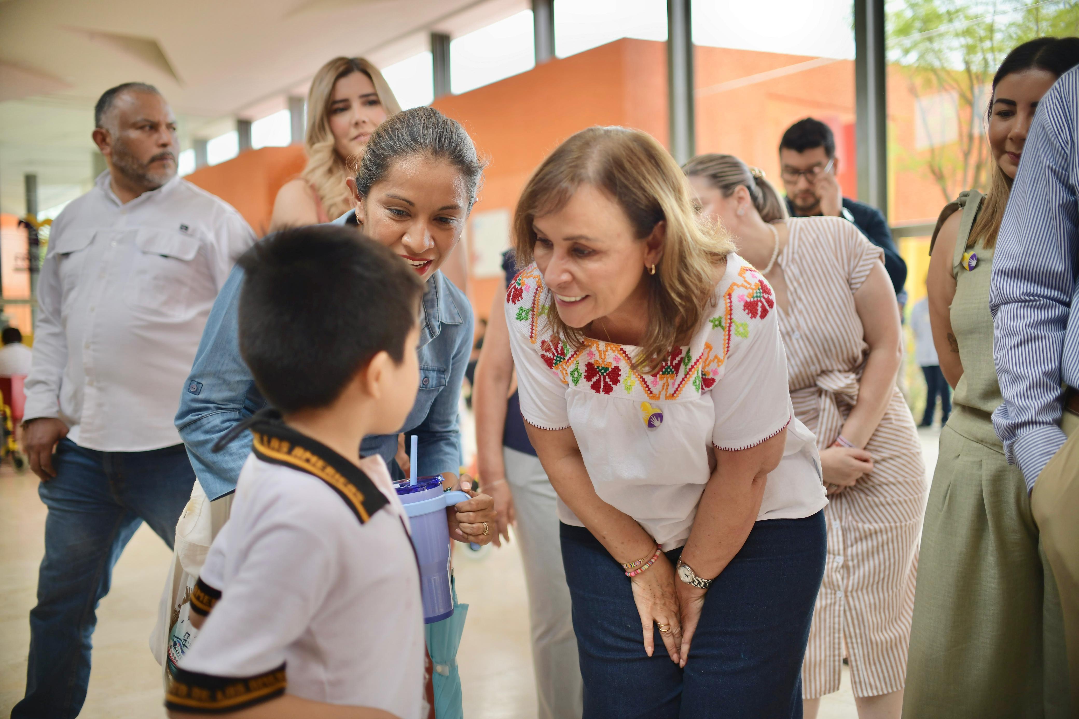 Rocío Nahle respalda atención a personas con discapacidad en el CRIT de Poza Rica