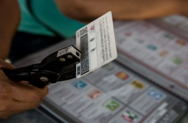 Veda electoral 2025: ¿cuándo inicia, qué prohíbe y que pasa si no se cumple?
