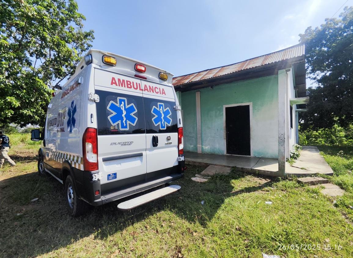 Hombre navajeado en barrio de Acayucan