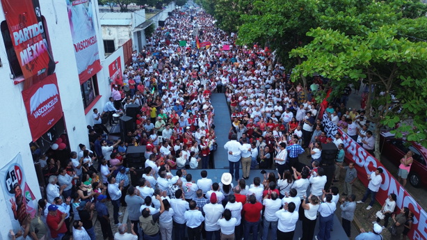 Carlos Vasconcelos cierra campaña confiando en una fiesta democrática segura en Coatzacoalcos | VIDEO