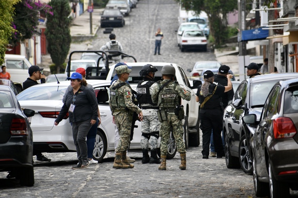 Operativo en colonia Obrero Campesina de Xalapa: confirman diez detenidos y droga asegurada
