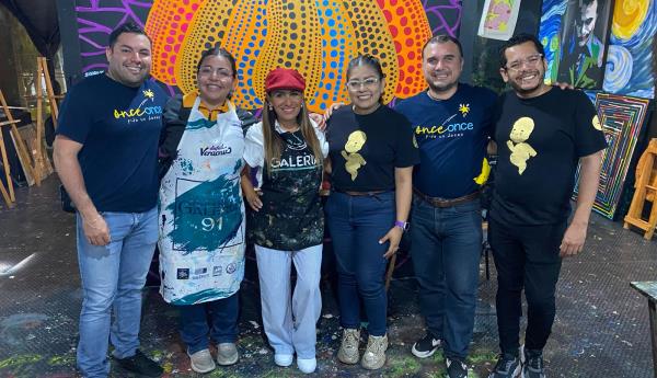 Once Once realiza el evento ´Pintando con el corazón´ a favor de Karla