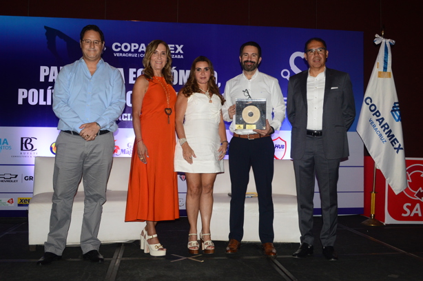 Coparmex Veracruz llevó a cabo su desayuno empresarial del mes de mayo