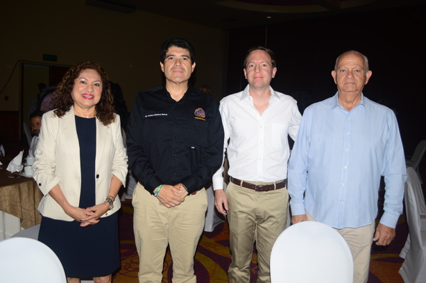 Coparmex Veracruz llevó a cabo su desayuno empresarial del mes de mayo