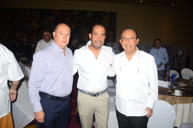 Coparmex Veracruz llevó a cabo su desayuno empresarial del mes de mayo