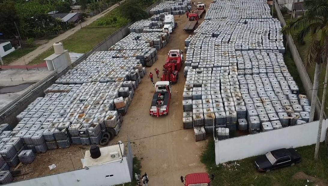 Decomisan 3 millones de litros de hidrocarburo durante cateo en Tabasco