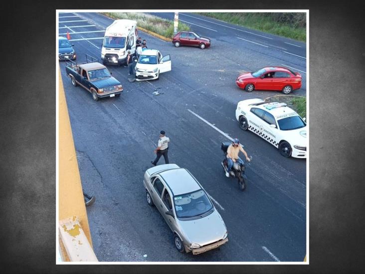 Fuerte choque en El Lencero deja una mujer lesionada