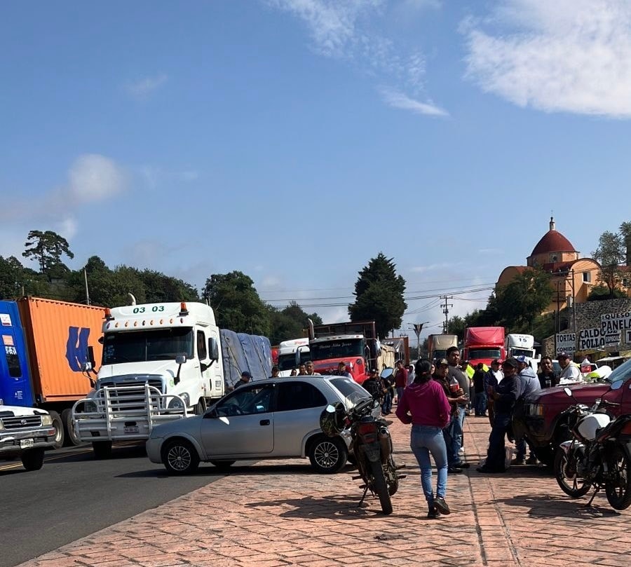 Liberan la Xalapa–Perote tras más de 12 horas de tensión política