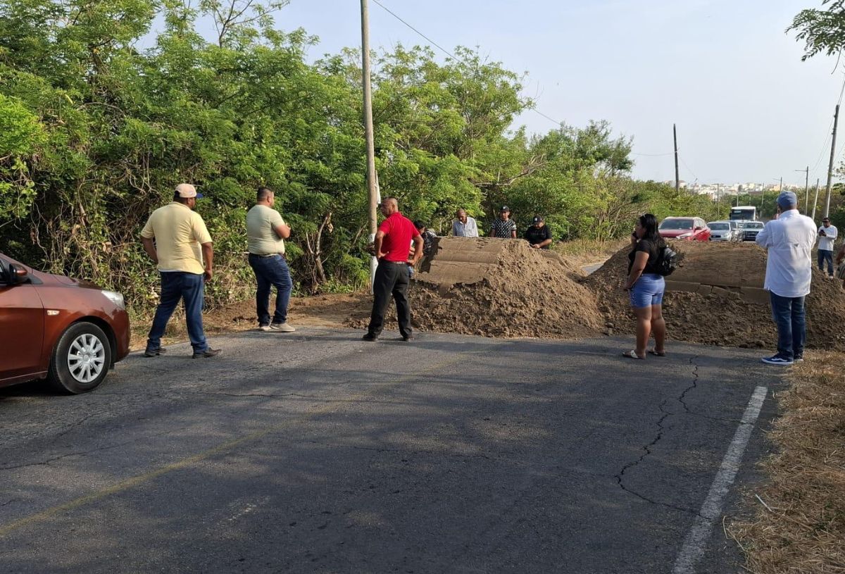 Ciudadanos de Alvarado denuncian bloqueo de camino a Mandinga y Mazota
