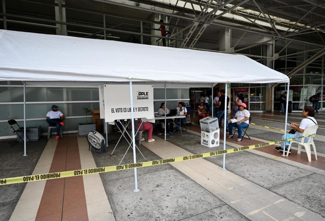 Ciudadanos pueden votar en 3 casillas especiales en Veracruz