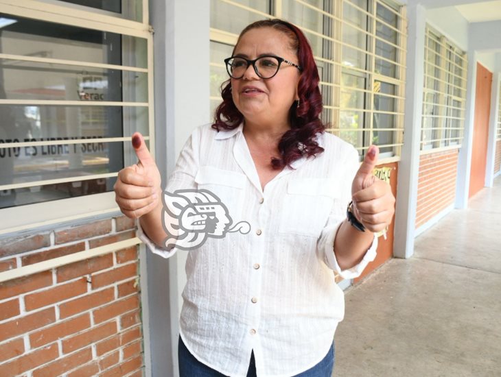 Daniela Griego emite su voto, llama a participación ciudadana y a respetar resultados electorales (+VIDEO)