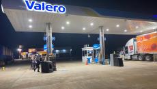 Con machetes y cuchillos asaltan gasolinera en Oluta