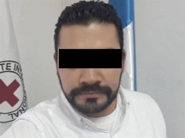 Detienen a exfuncionario del Semefo de Nogales por presunto abandono de funciones