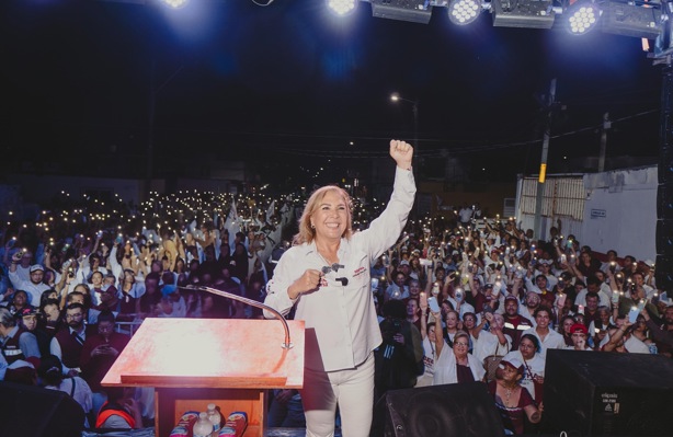 Bertha Ahued Malpica se proclama ganadora de la alcaldía de Boca del Río