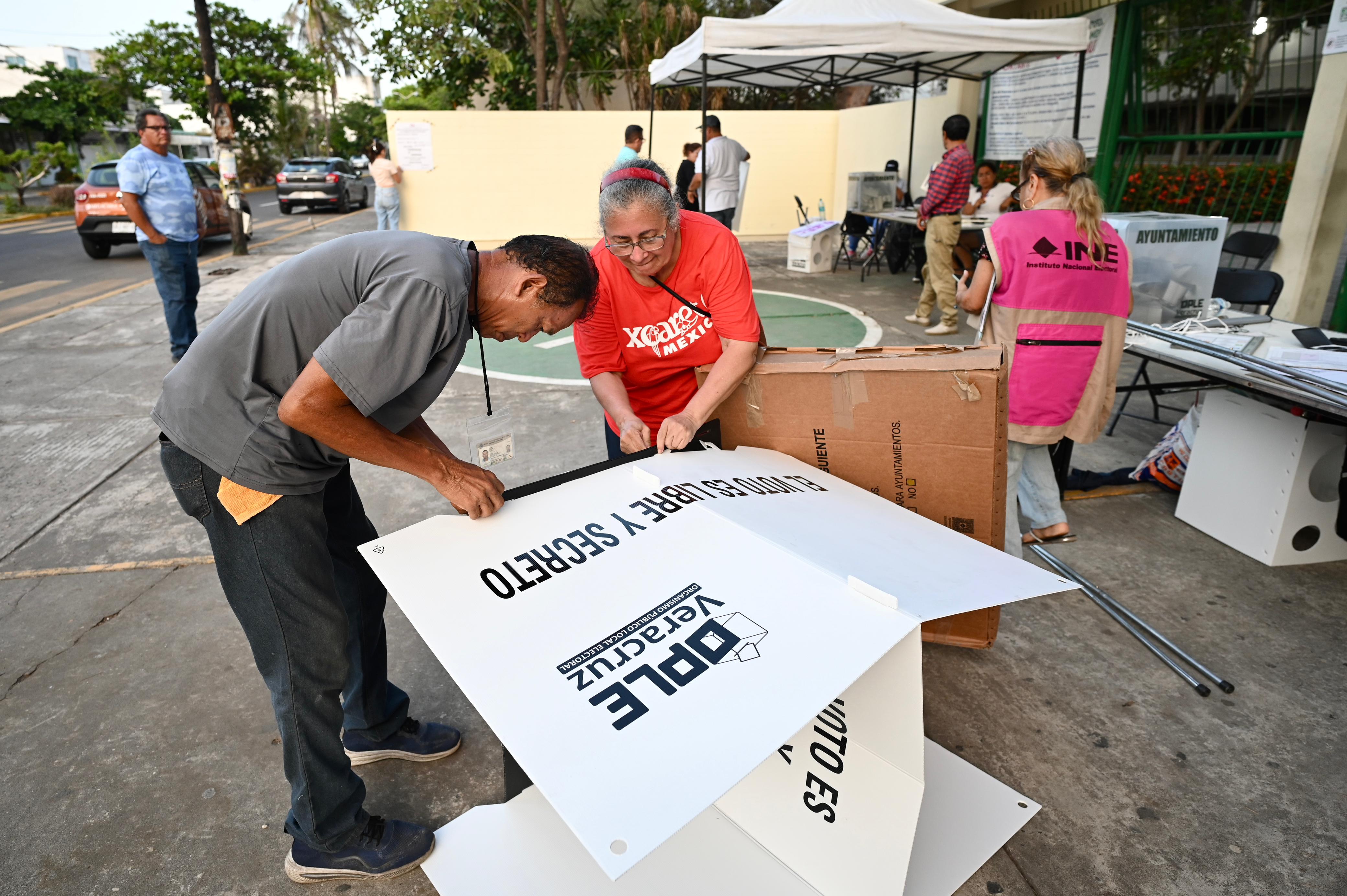 Cierran casillas electorales en Veracruz; destacan baja participación ciudadana