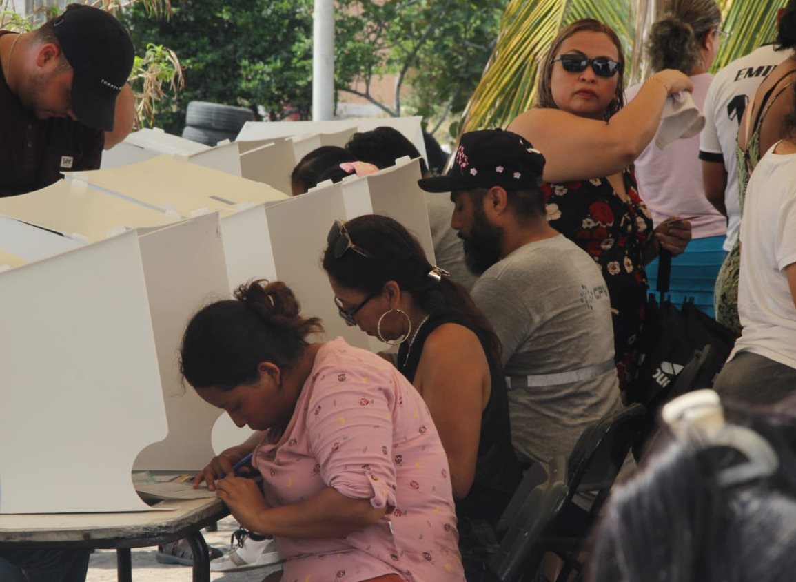 Examen democrático aprobado y sin violencia